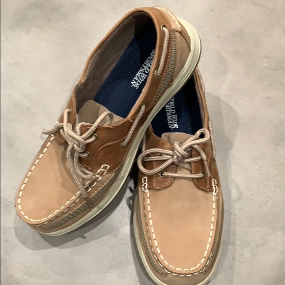 World Wide Sportsman Other - 🌟World Wide Sportsman used Boat shows size 11 1/2